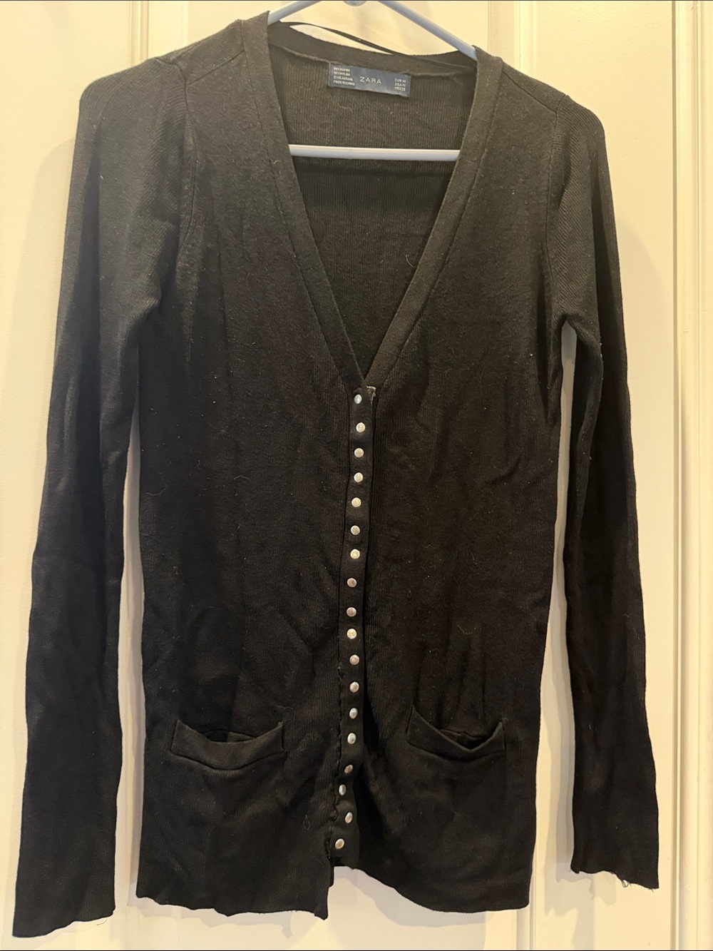 Zara Black Long-Sleeve Button-Front V-Neck Cardigan